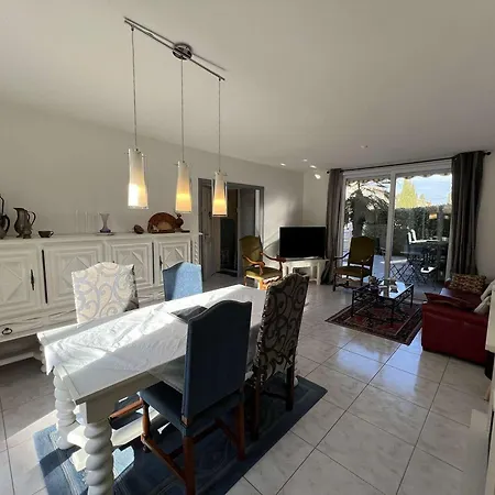 Maison Centre-ville Avec Terrasse, 3 Chambres, Garage - - Fr-1-701-79 Valras-Plage